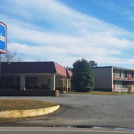 American Inn Skippers/Emporia Area Exteriör bild